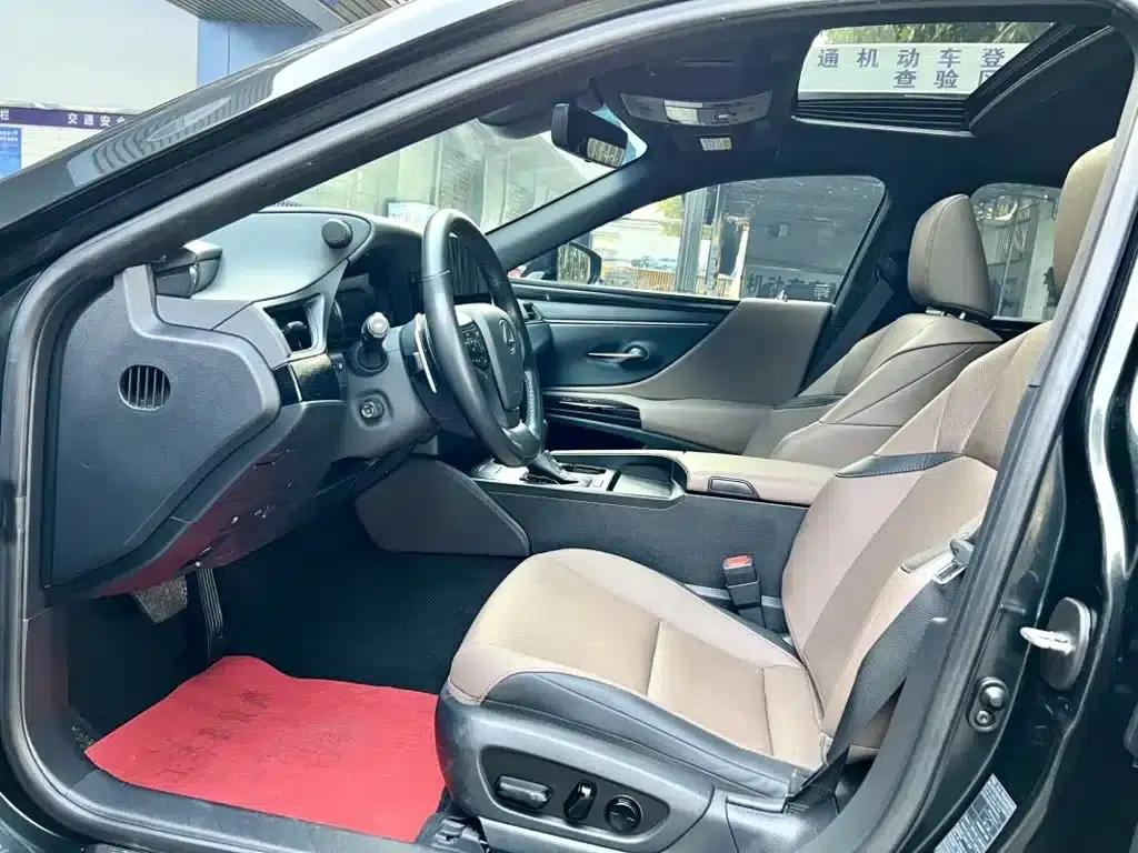 Lexus ES 2023 200 Premium Edition — миниатюра 4