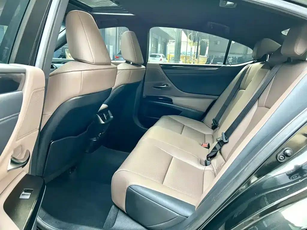 Lexus ES 2023 200 Premium Edition — миниатюра 6