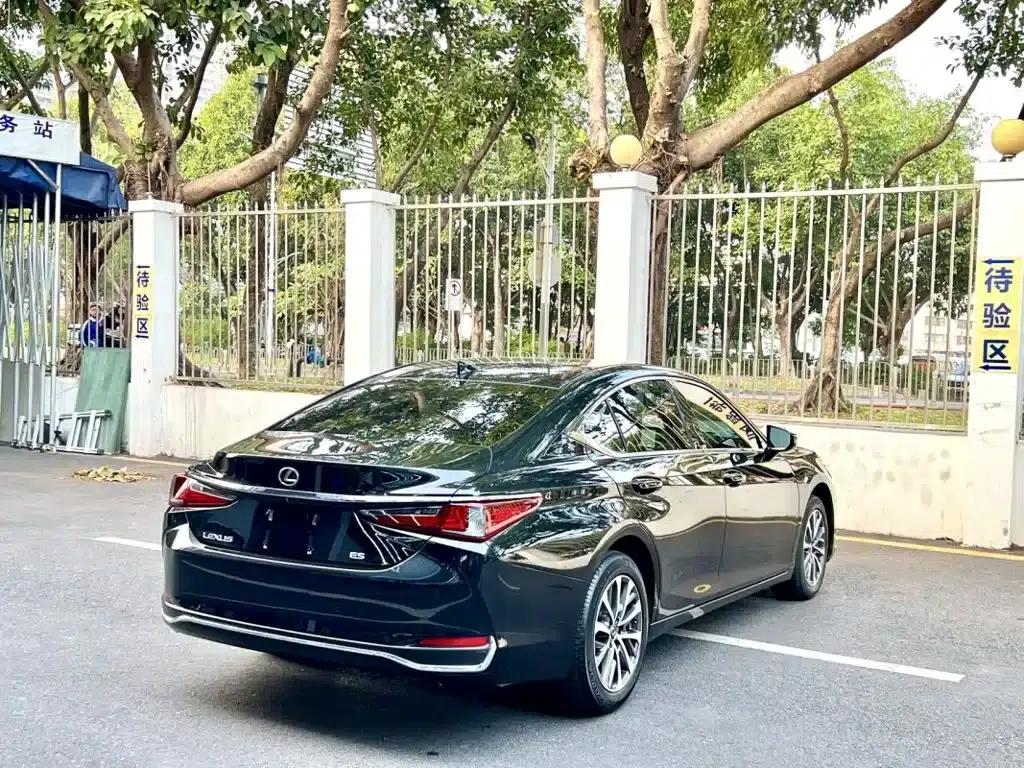 Lexus ES 2023 200 Premium Edition — миниатюра 7