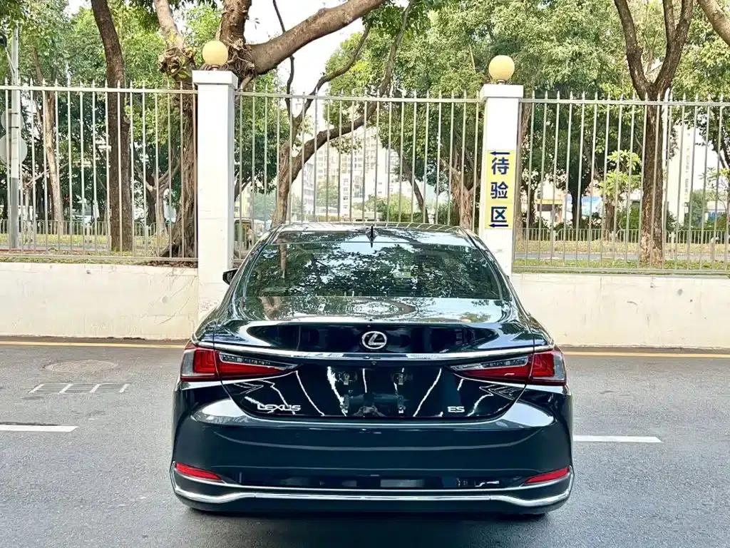 Lexus ES 2023 200 Premium Edition — миниатюра 8
