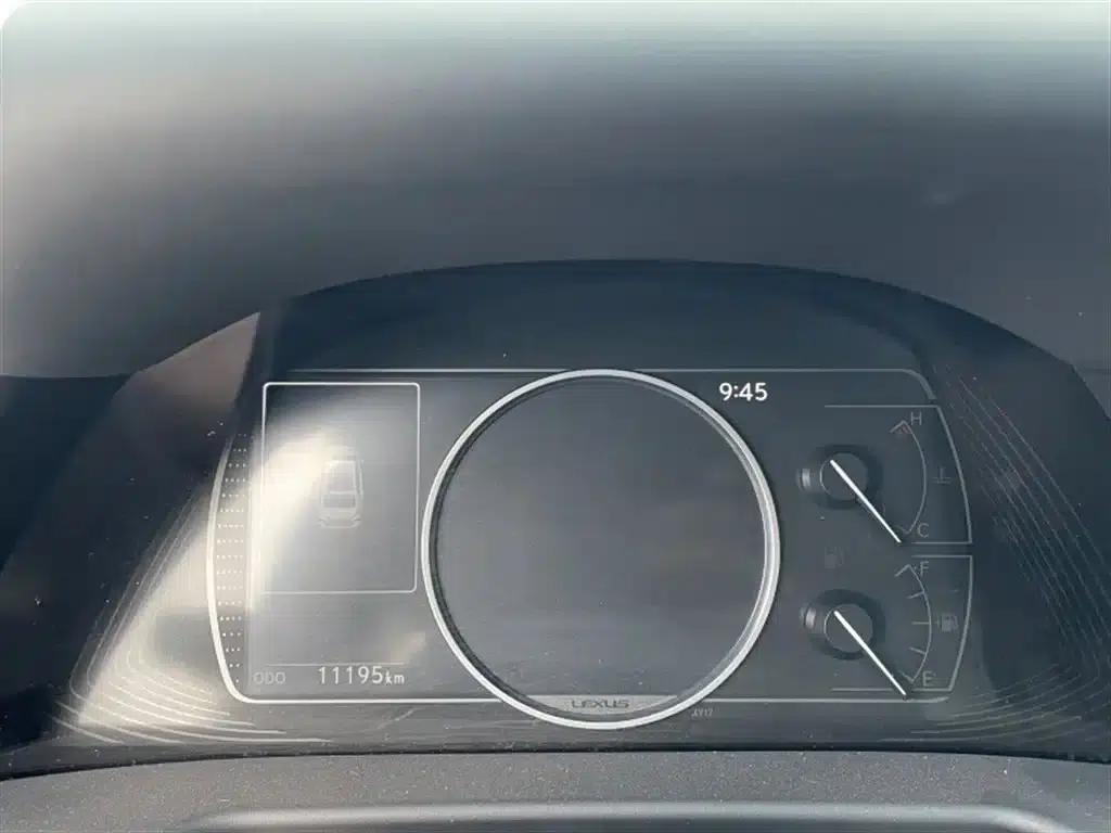 Lexus ES 2025 200 Premium Edition — миниатюра 4