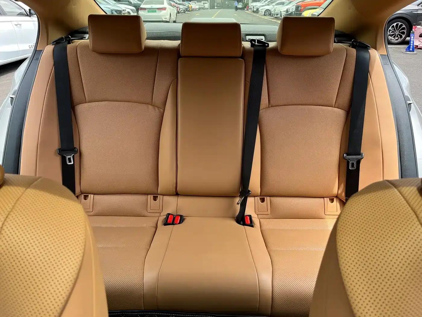 Lexus ES 2023 200 Premium Edition — миниатюра 12