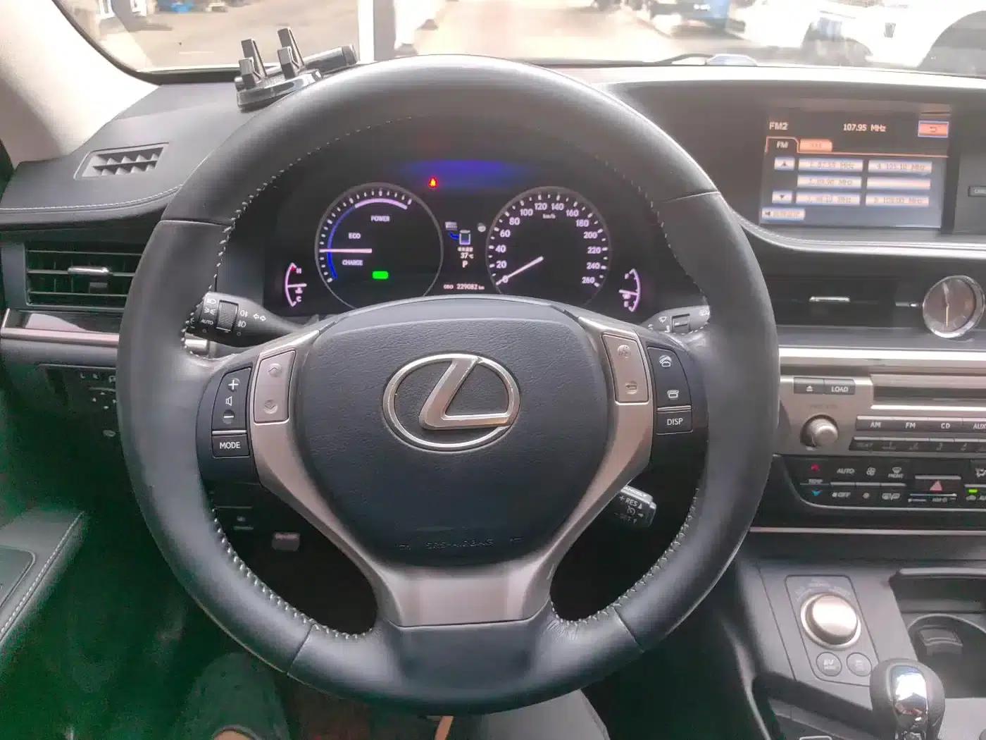 Lexus ES 2014 300h Elite Edition — миниатюра 7