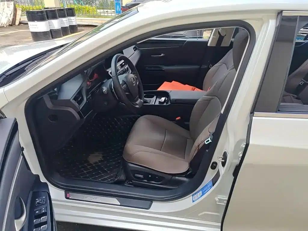 Lexus ES 2022 200 Premium Edition — миниатюра 15