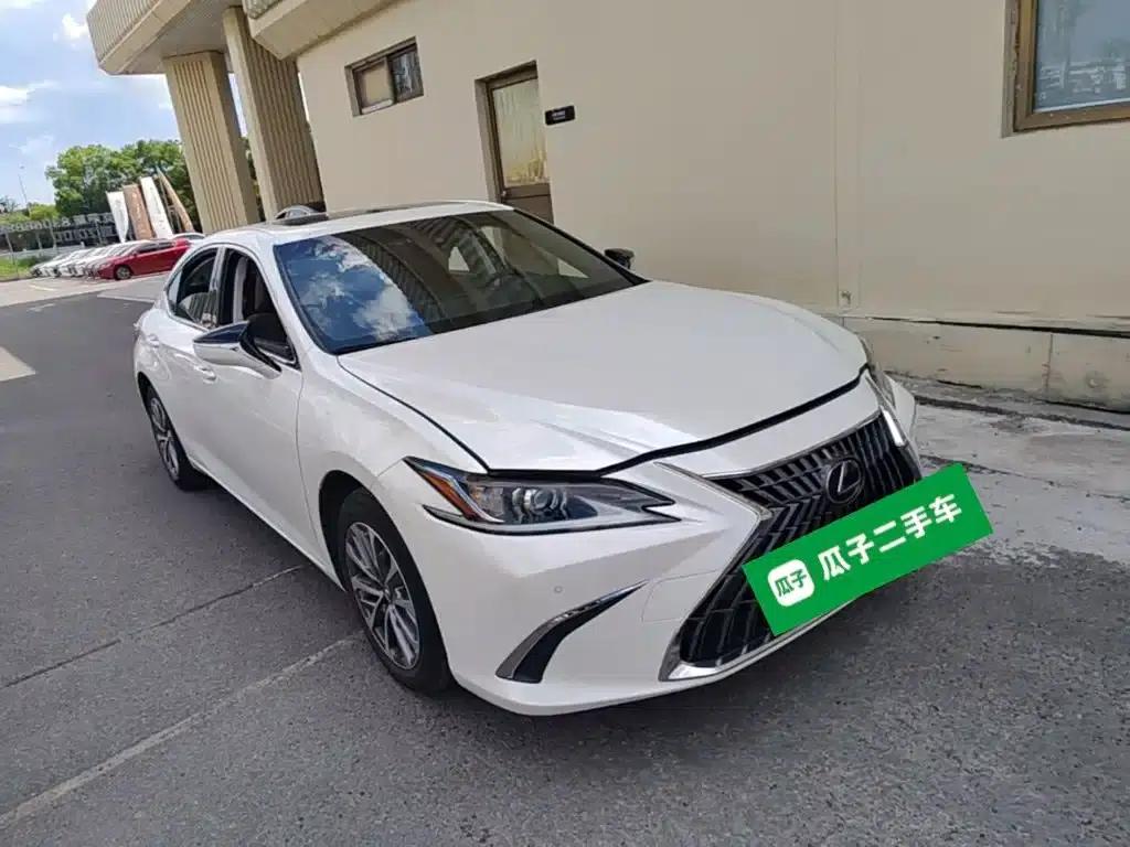 Lexus ES 2022 200 Premium Edition — миниатюра 4
