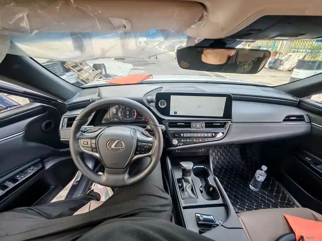 Lexus ES 2022 200 Premium Edition — миниатюра 10