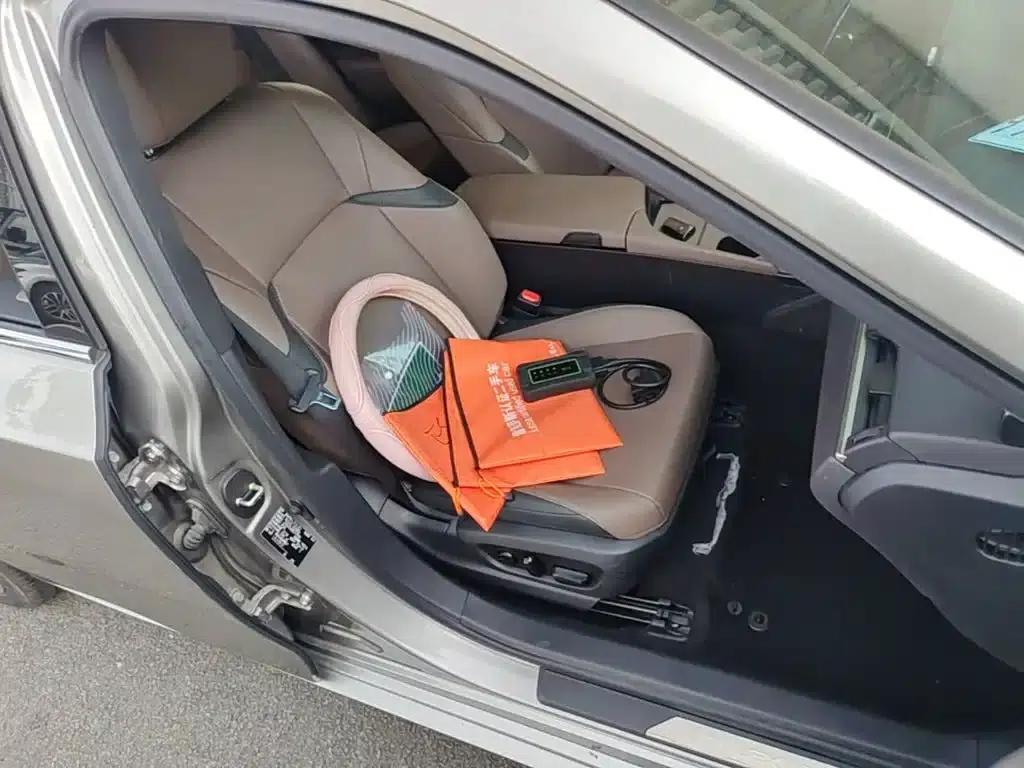 Lexus ES 2023 200 Premium Edition — миниатюра 25