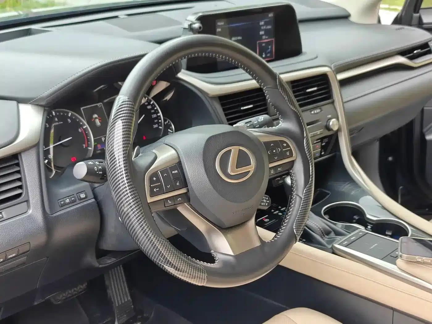 Lexus RX 2020 Facelift 300 2WD Comfort Edition — миниатюра 8