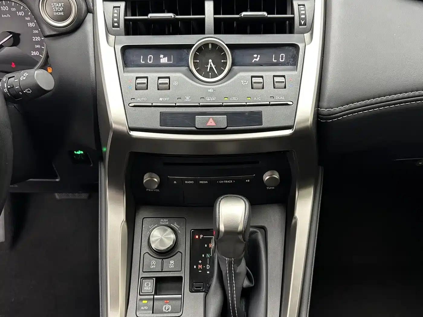 Lexus NX 2020 200 FWD Sport Edition (China V Emission Standard) — миниатюра 15