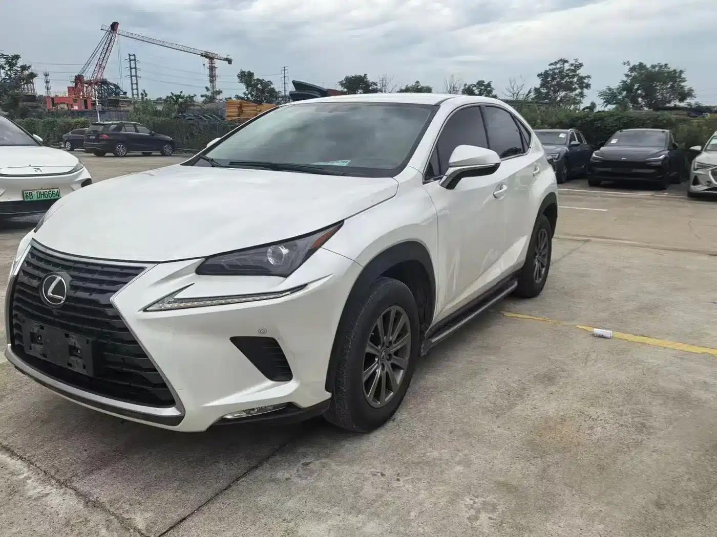 Lexus NX 2020 200 FWD Sport Edition (China VI Emission Standard) — миниатюра 1