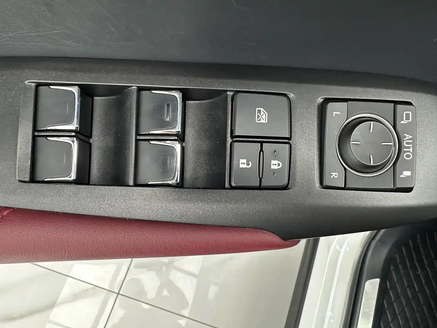 Lexus NX 2020 200 AWD Sport Edition (China VI Emission Standard) — миниатюра 12