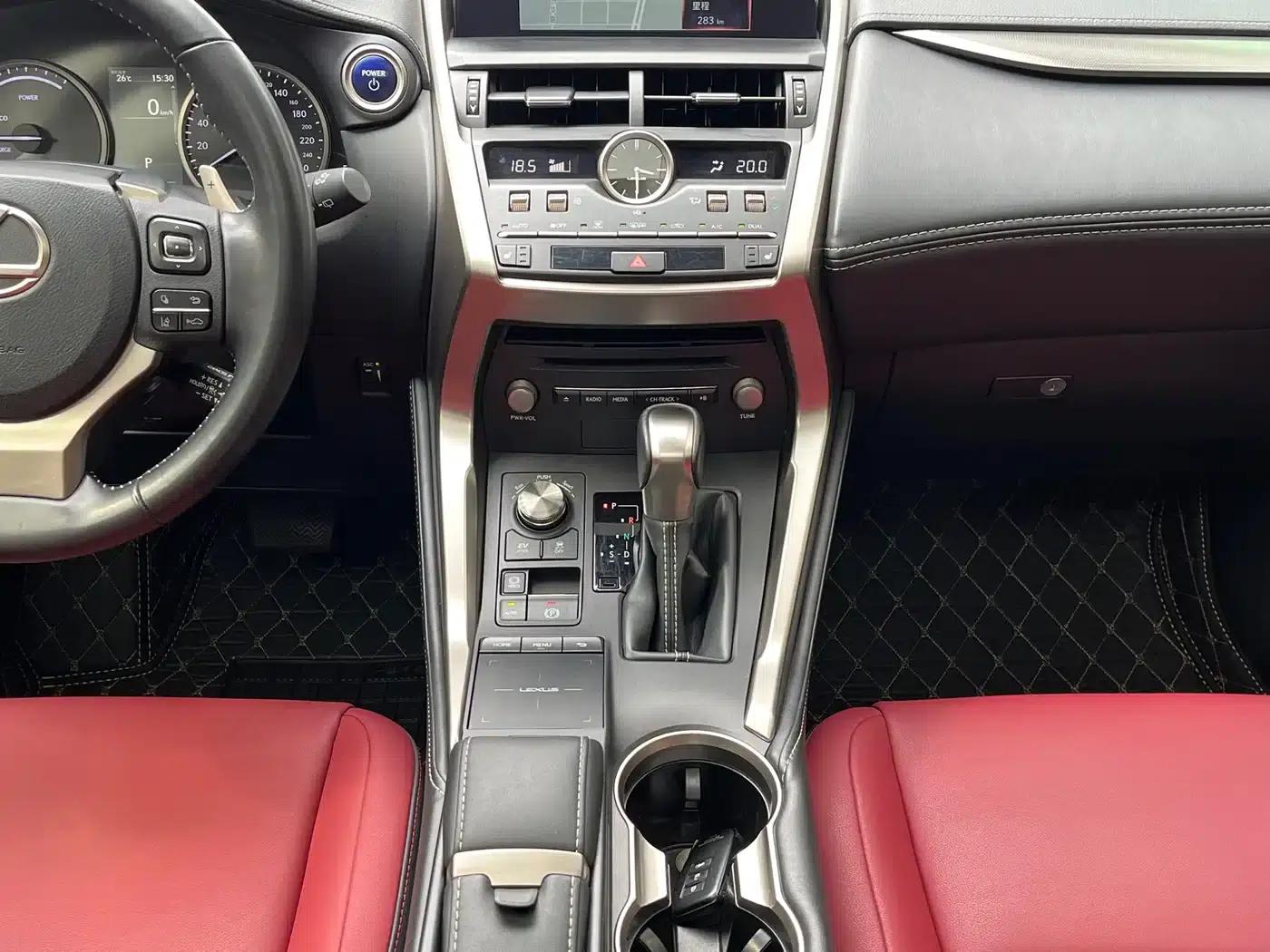 Lexus NX 2018 300h FWD Sport Edition (China V Emission Standard) — миниатюра 7