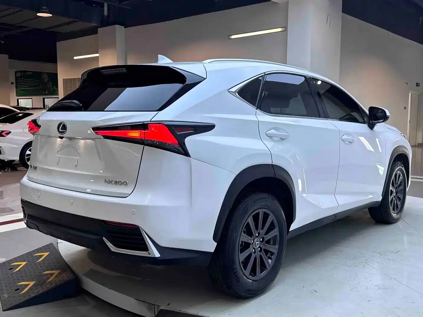 Lexus NX 2020 200 AWD Sport Edition (China VI Emission Standard) — миниатюра 6