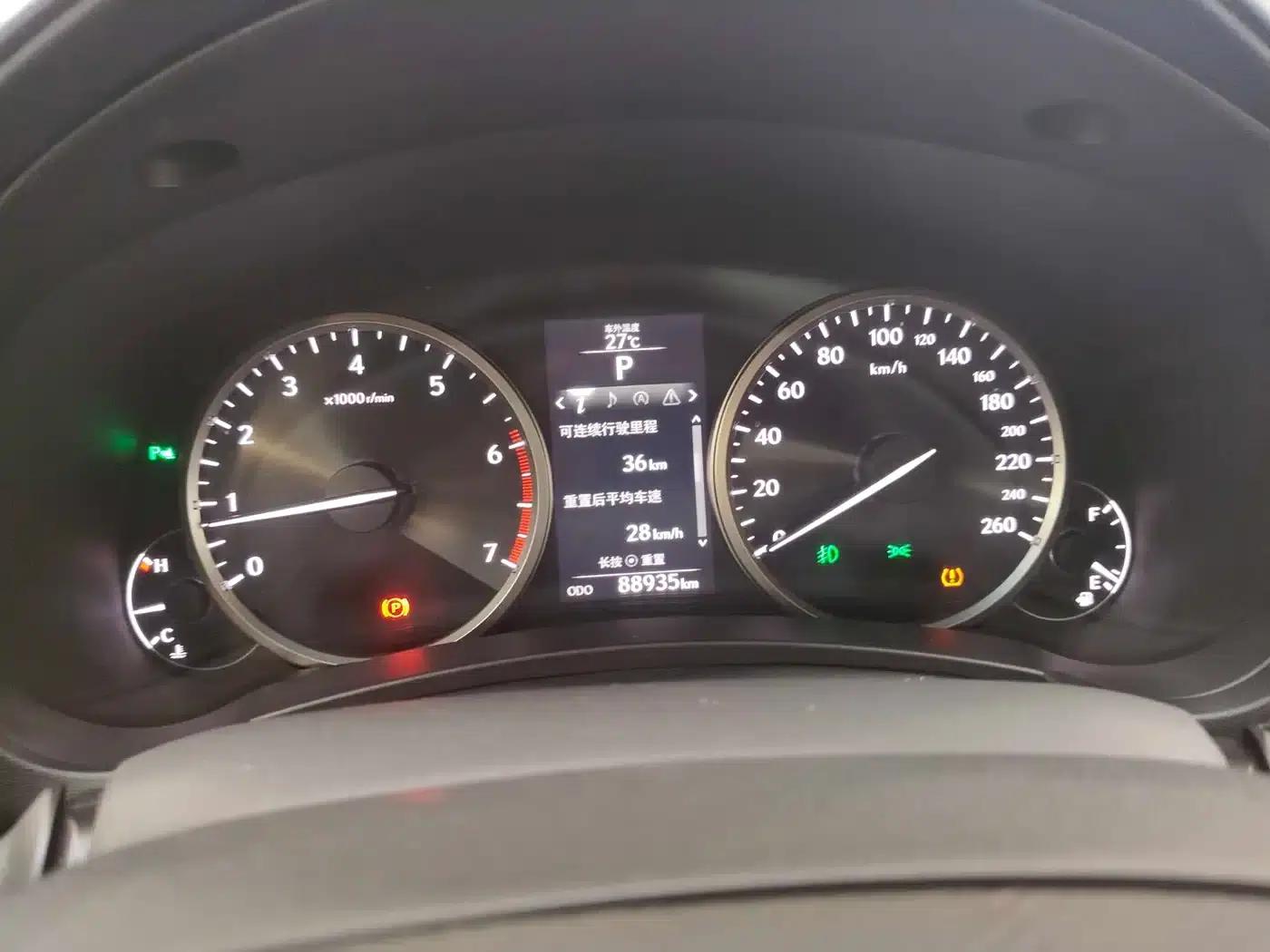 Lexus NX 2015 200t AWD Sport Edition — миниатюра 12