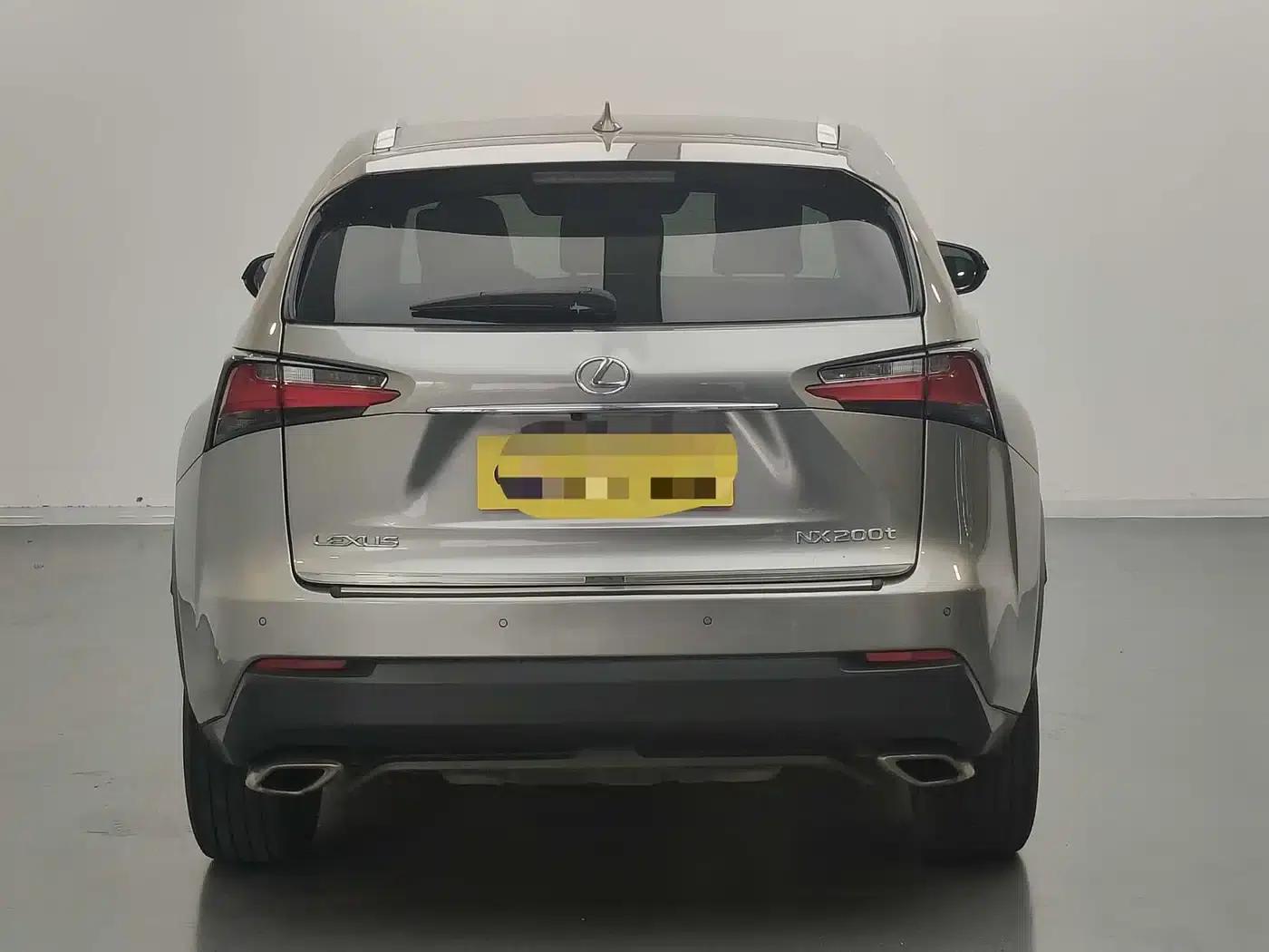 Lexus NX 2015 200t AWD Sport Edition — миниатюра 4