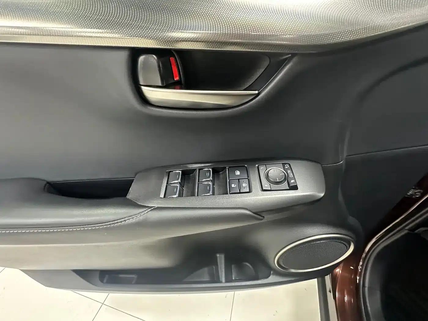 Lexus NX 2020 200 AWD Sport Edition (China VI Emission Standard) — миниатюра 18