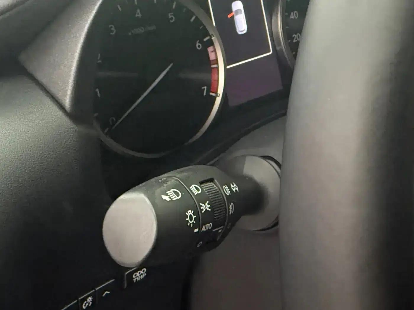 Lexus NX 2020 200 FWD Sport Edition (China VI Emission Standard) — миниатюра 10