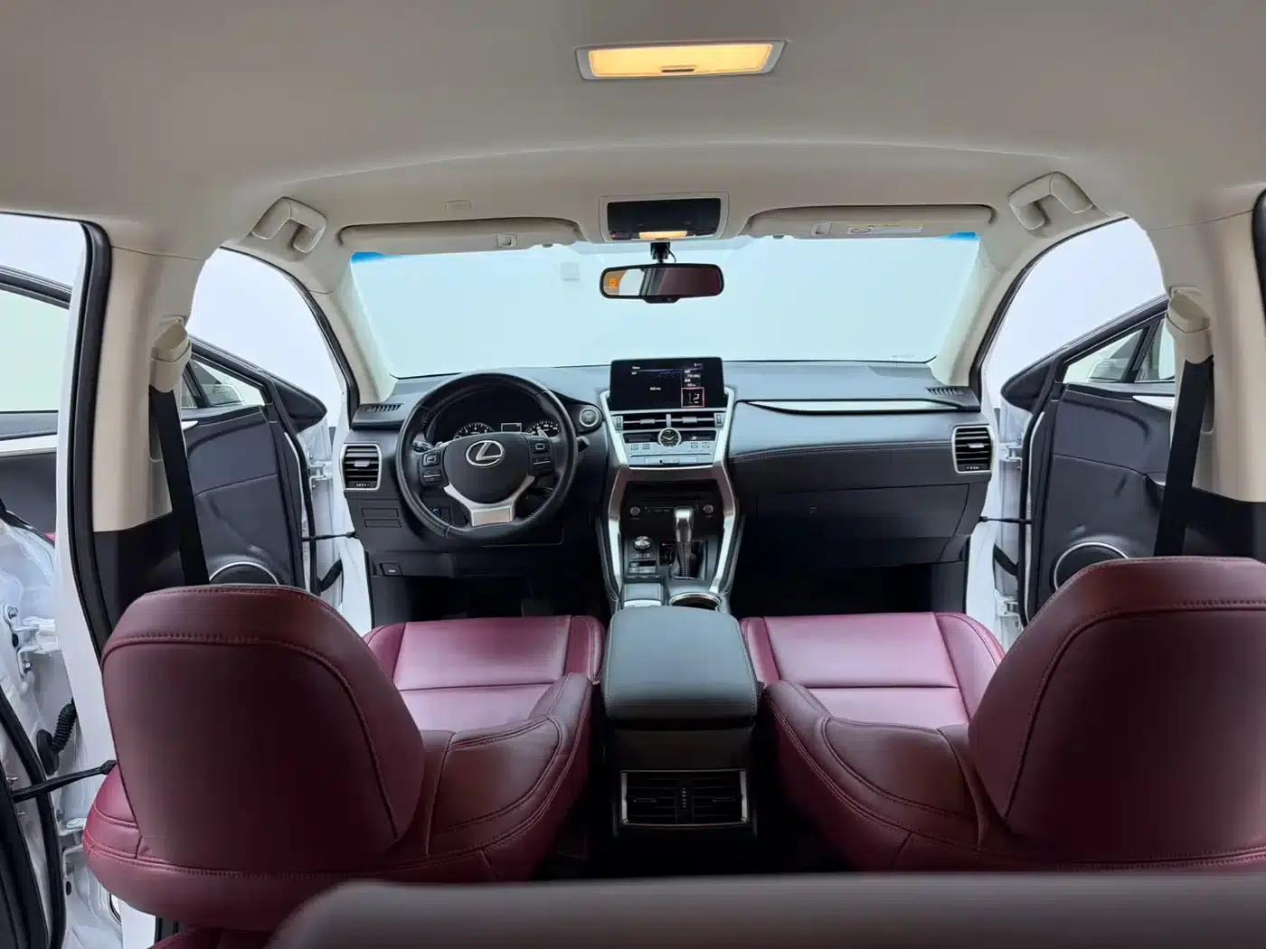 Lexus NX 2020 200 FWD Sport Edition (China V Emission Standard) — миниатюра 17