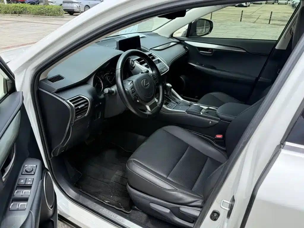 Lexus NX 2020 200 FWD Sport Edition (China V Emission Standard) — миниатюра 4