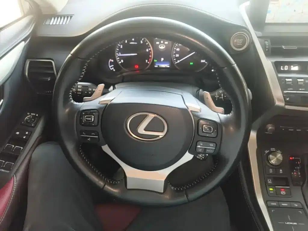 Lexus NX 2017 200 AWD Sport Edition — миниатюра 11