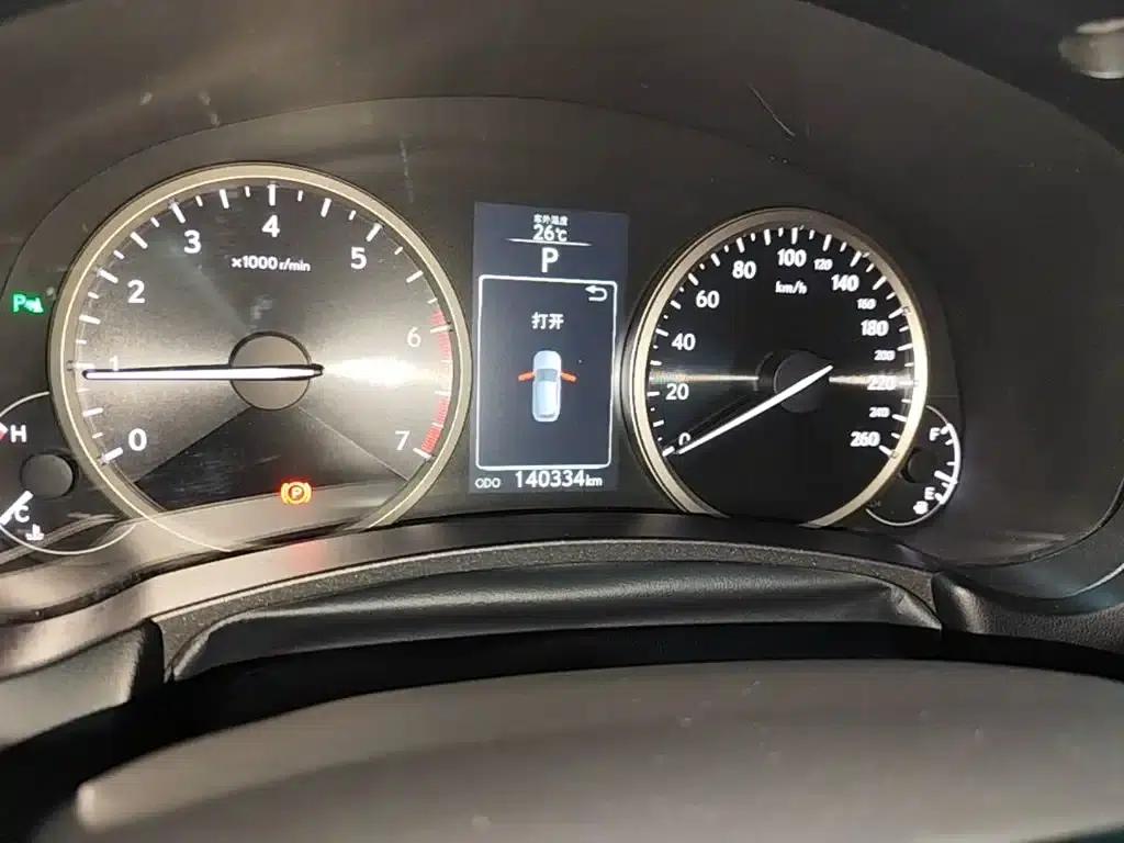 Lexus NX 2015 200t AWD Sport Edition — миниатюра 12