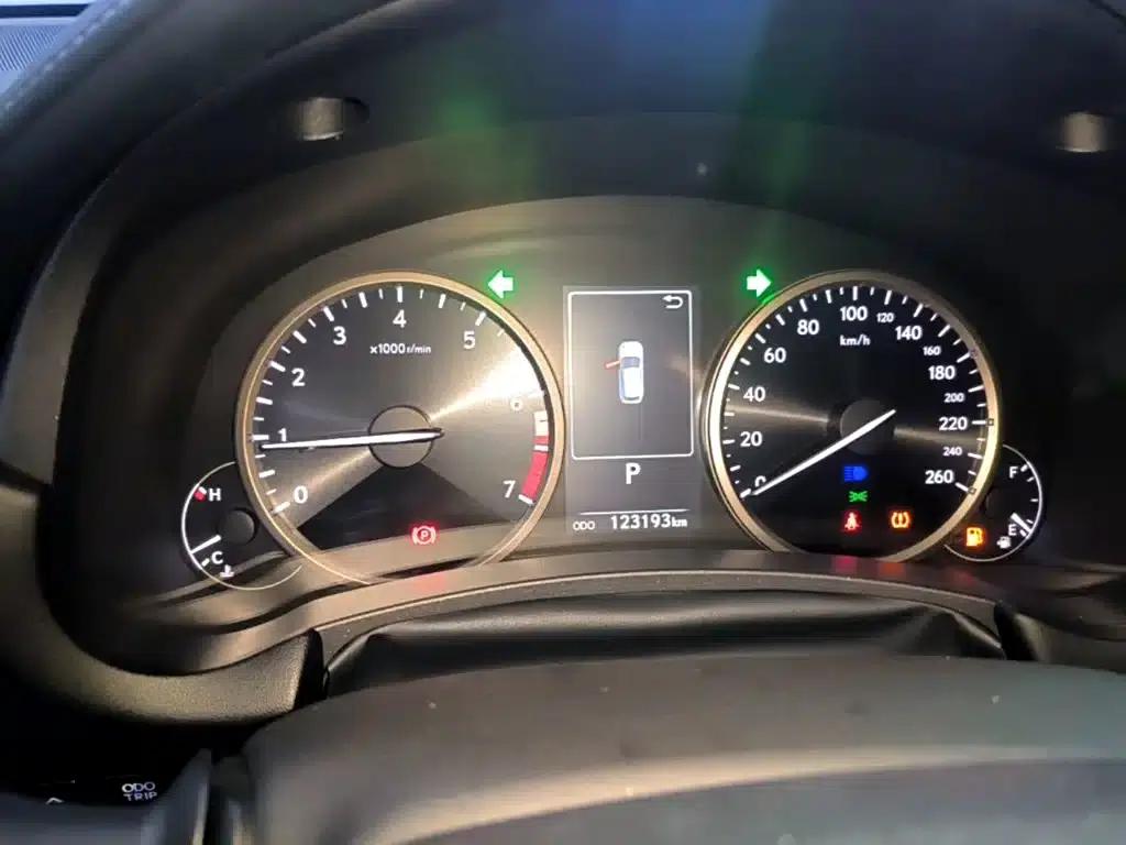 Lexus NX 2020 200 FWD Sport Edition (China VI Emission Standard) — миниатюра 12