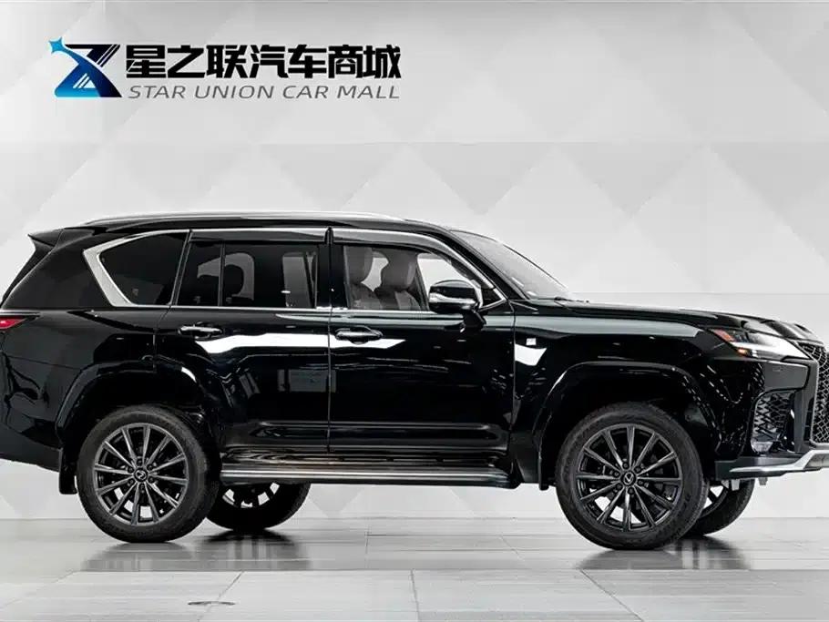 2025 Lexus LX 600 (Canadian version) — миниатюра 5