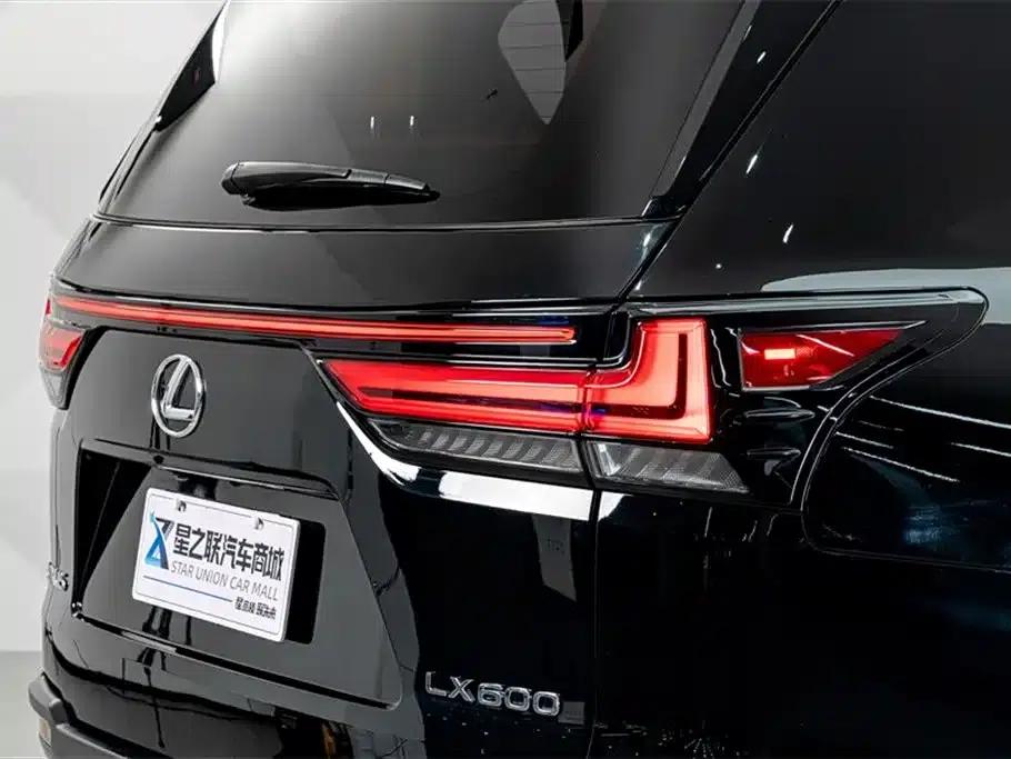 2025 Lexus LX 600 (Canadian version) — миниатюра 8