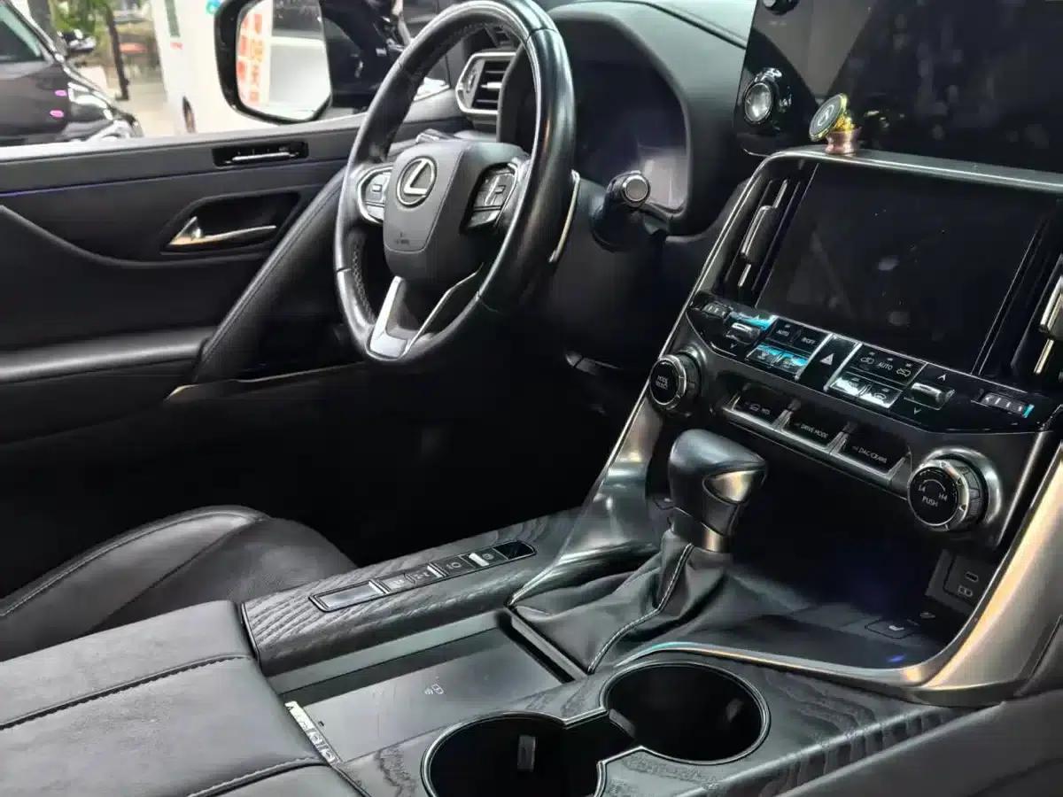 2023 Lexus LX 600 US Spec — миниатюра 9