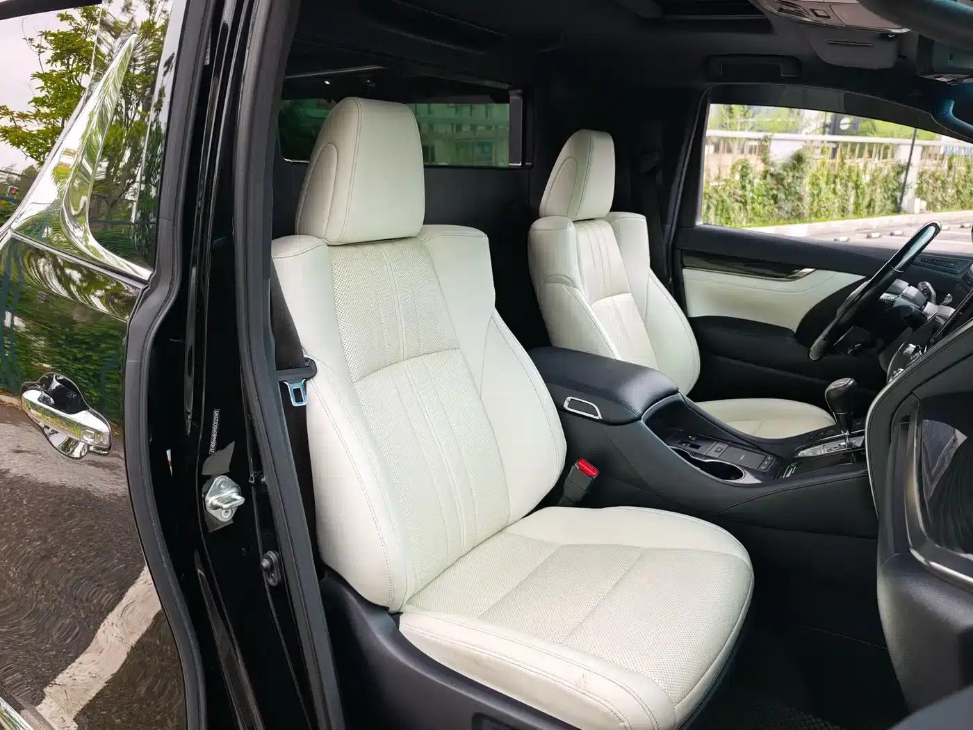 Lexus LM 2022 350h — миниатюра 14