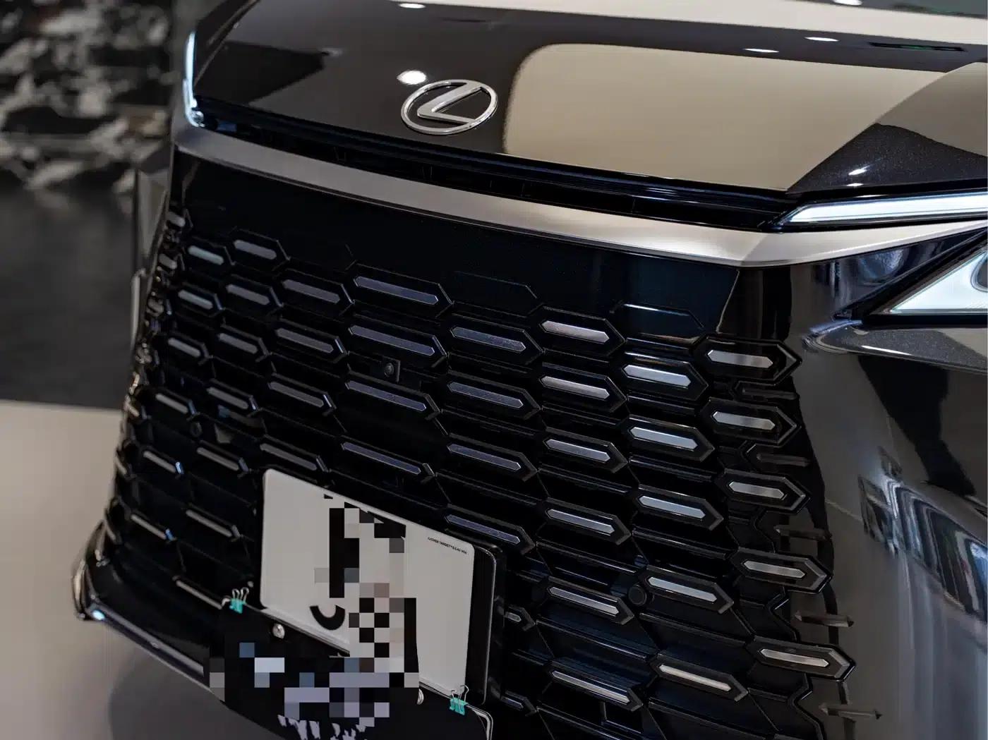 Lexus LM 2023 500h Four-Seat Executive Edition — миниатюра 4