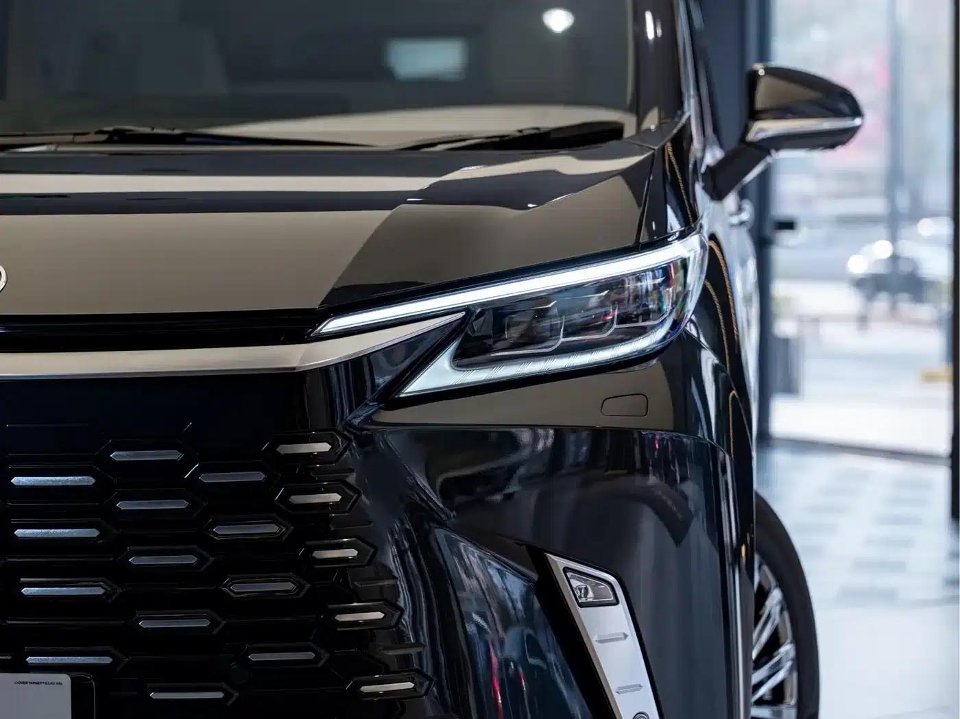 Lexus LM 2023 500h Four-Seat Executive Edition — миниатюра 7