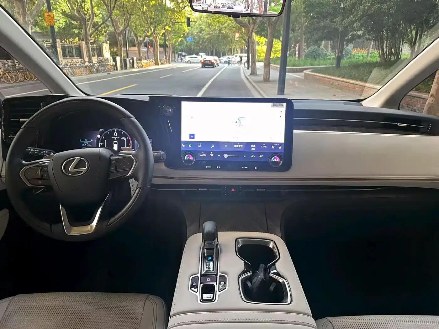 Lexus LM 2023 350h 7-Seat Elegant Edition — миниатюра 8