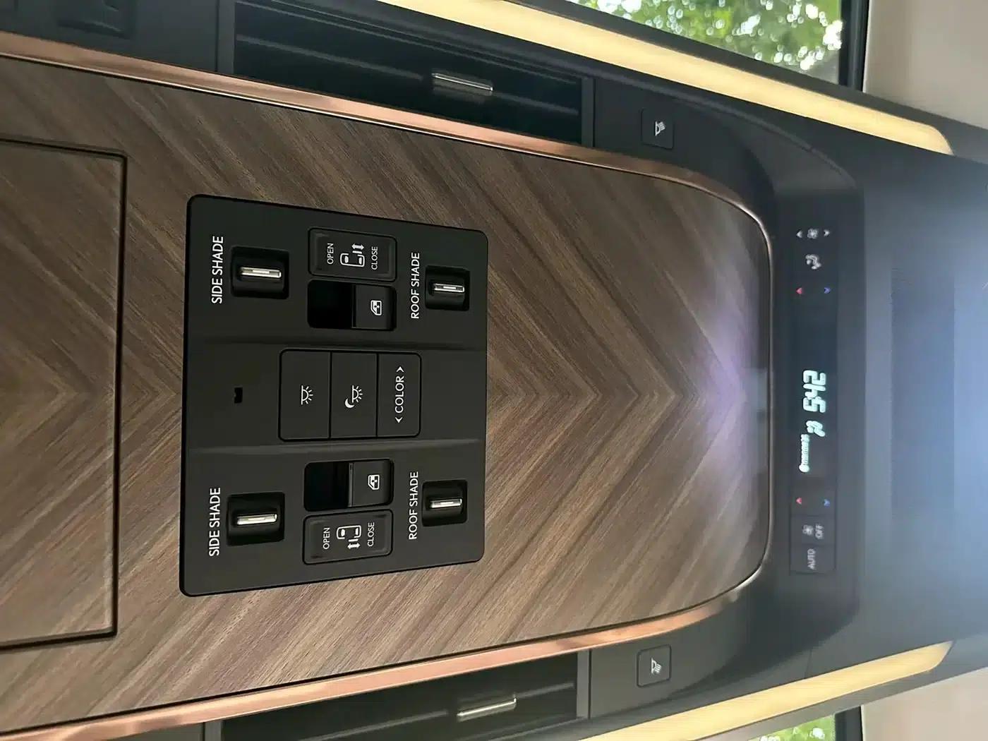 Lexus LM 2023 350h 7-Seat Elegant Edition — миниатюра 10