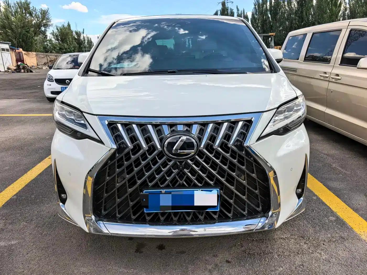 Lexus LM 2020 300h 7-Seat Elegant Edition — миниатюра 5