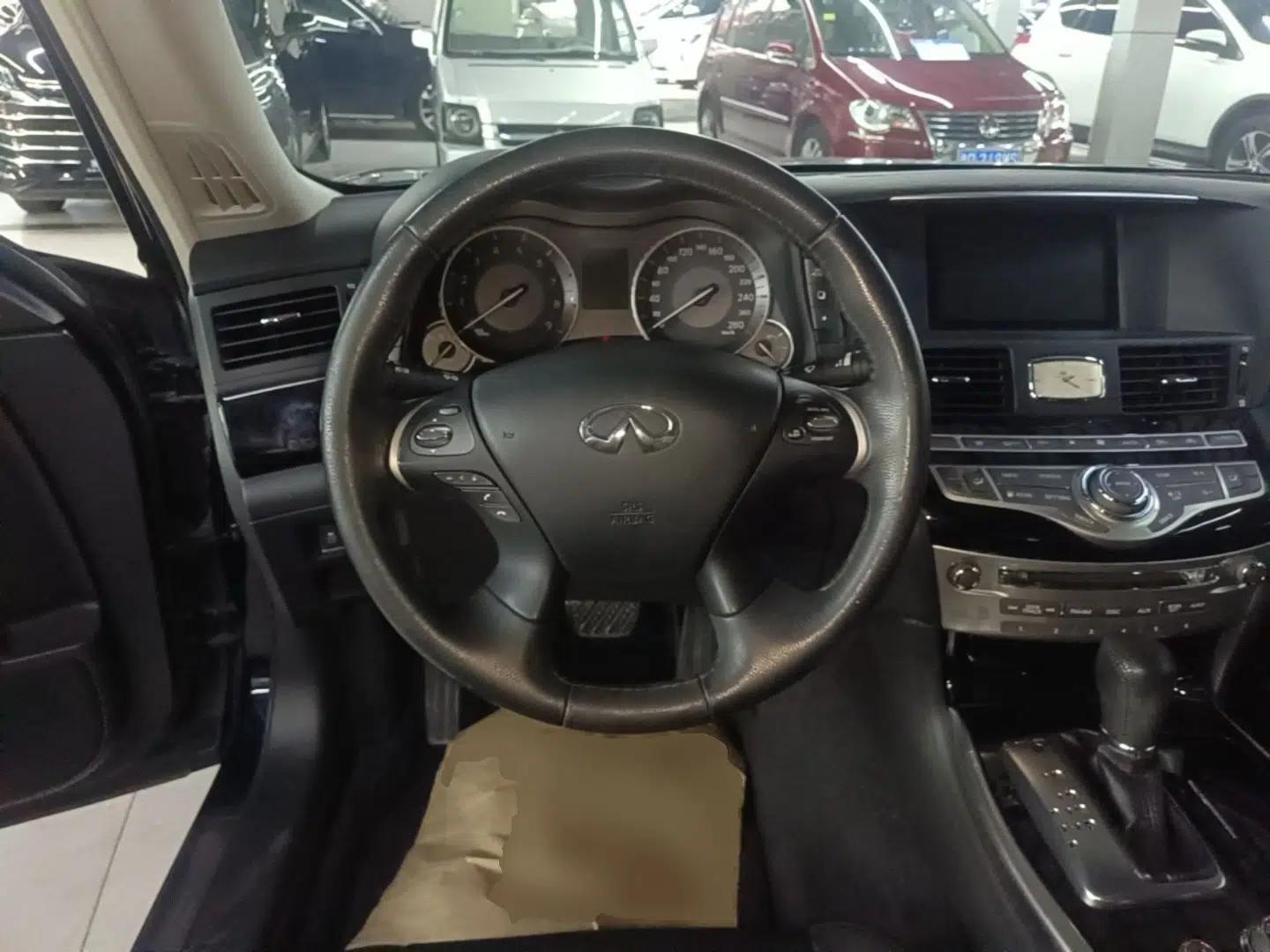 Infiniti Q70 2017 Q70L 2.5L Elite Edition — миниатюра 18