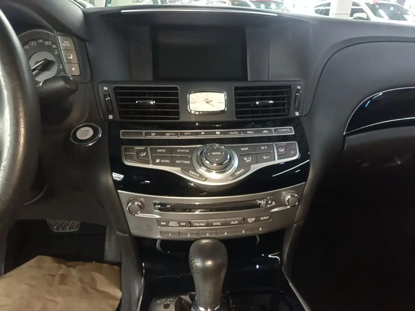 Infiniti Q70 2017 Q70L 2.5L Elite Edition — миниатюра 20