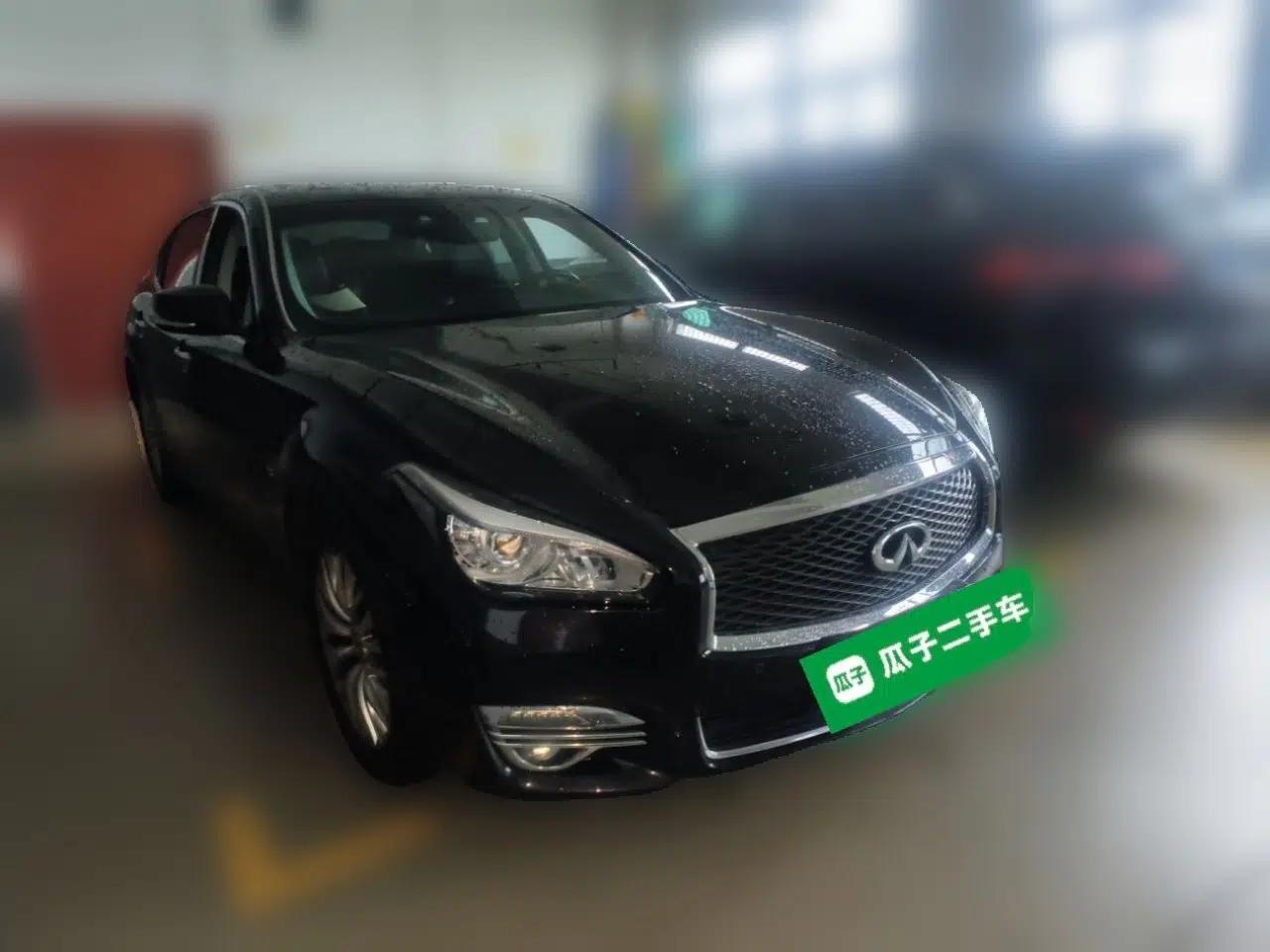Infiniti Q70 2015 Q70L 2.5L Enjoyment Edition — миниатюра 3