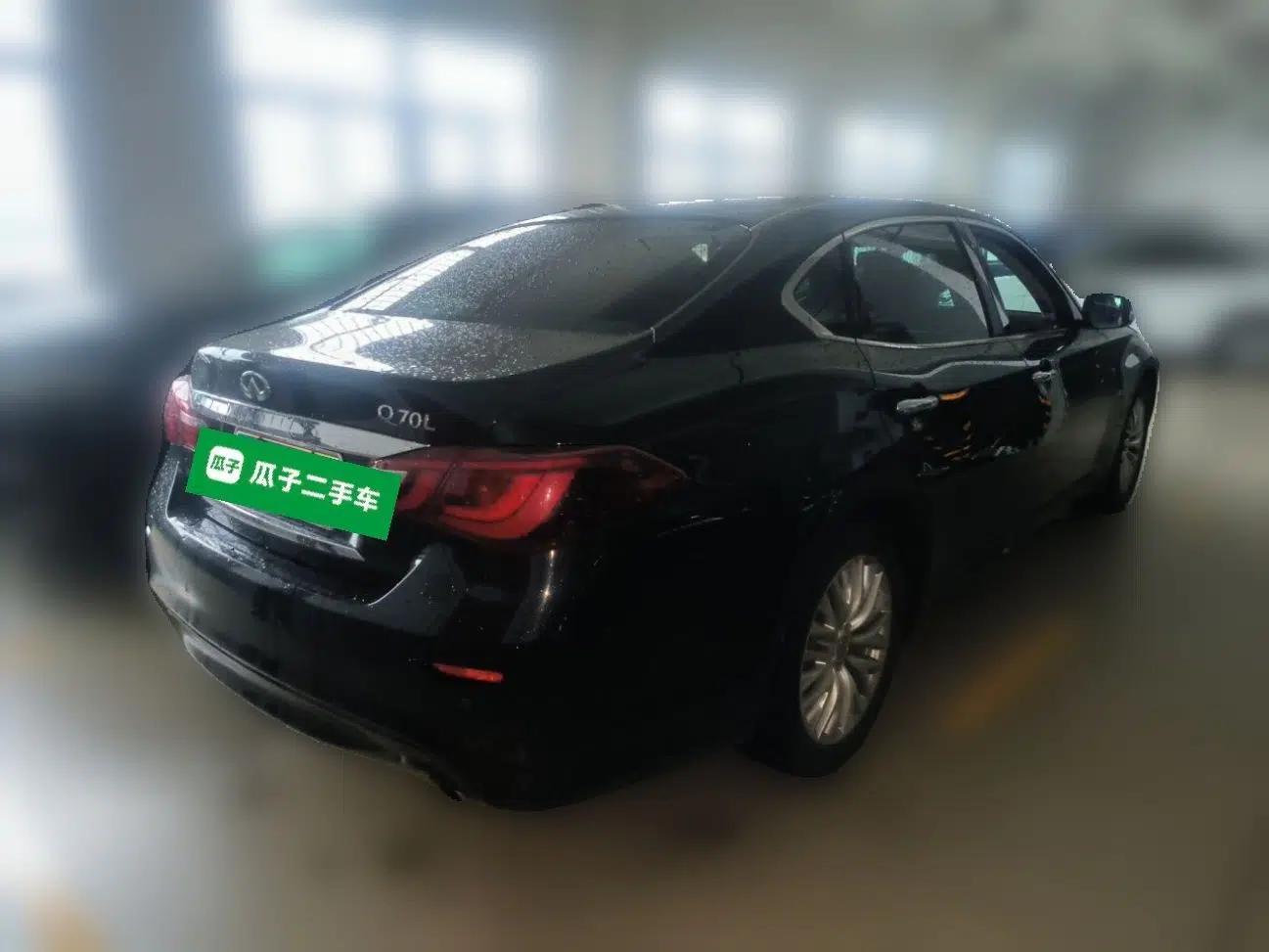 Infiniti Q70 2015 Q70L 2.5L Enjoyment Edition — миниатюра 6
