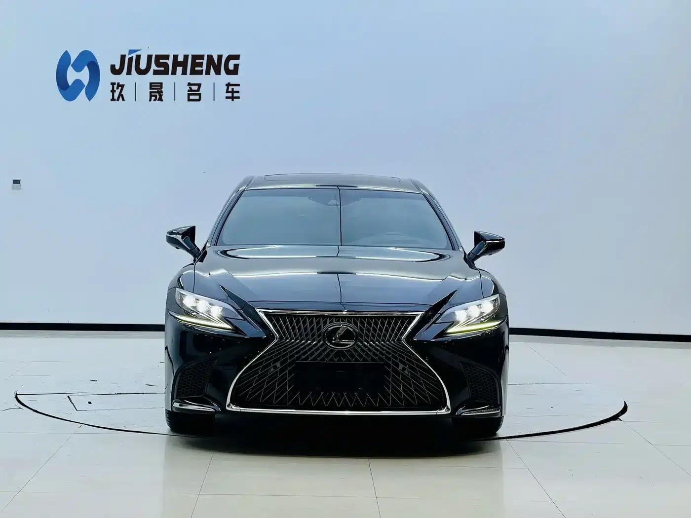 Lexus LS 2020 500h Luxury Edition (China V emission standard) — миниатюра 2