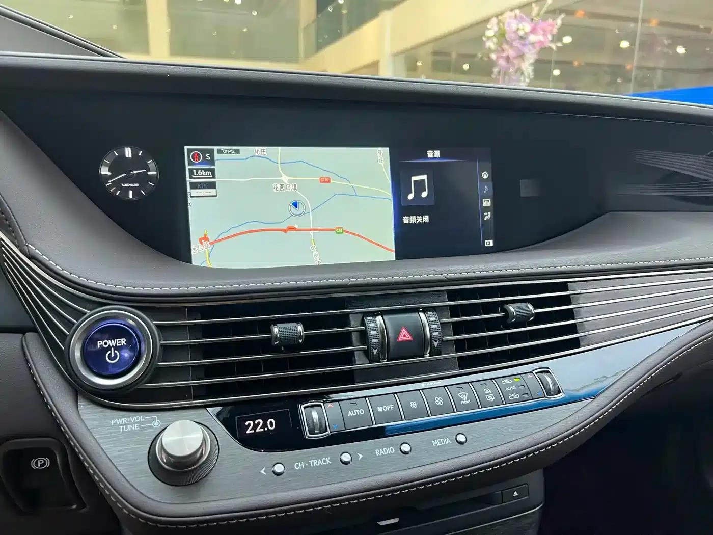 Lexus LS 2020 500h Luxury Edition (China V emission standard) — миниатюра 12
