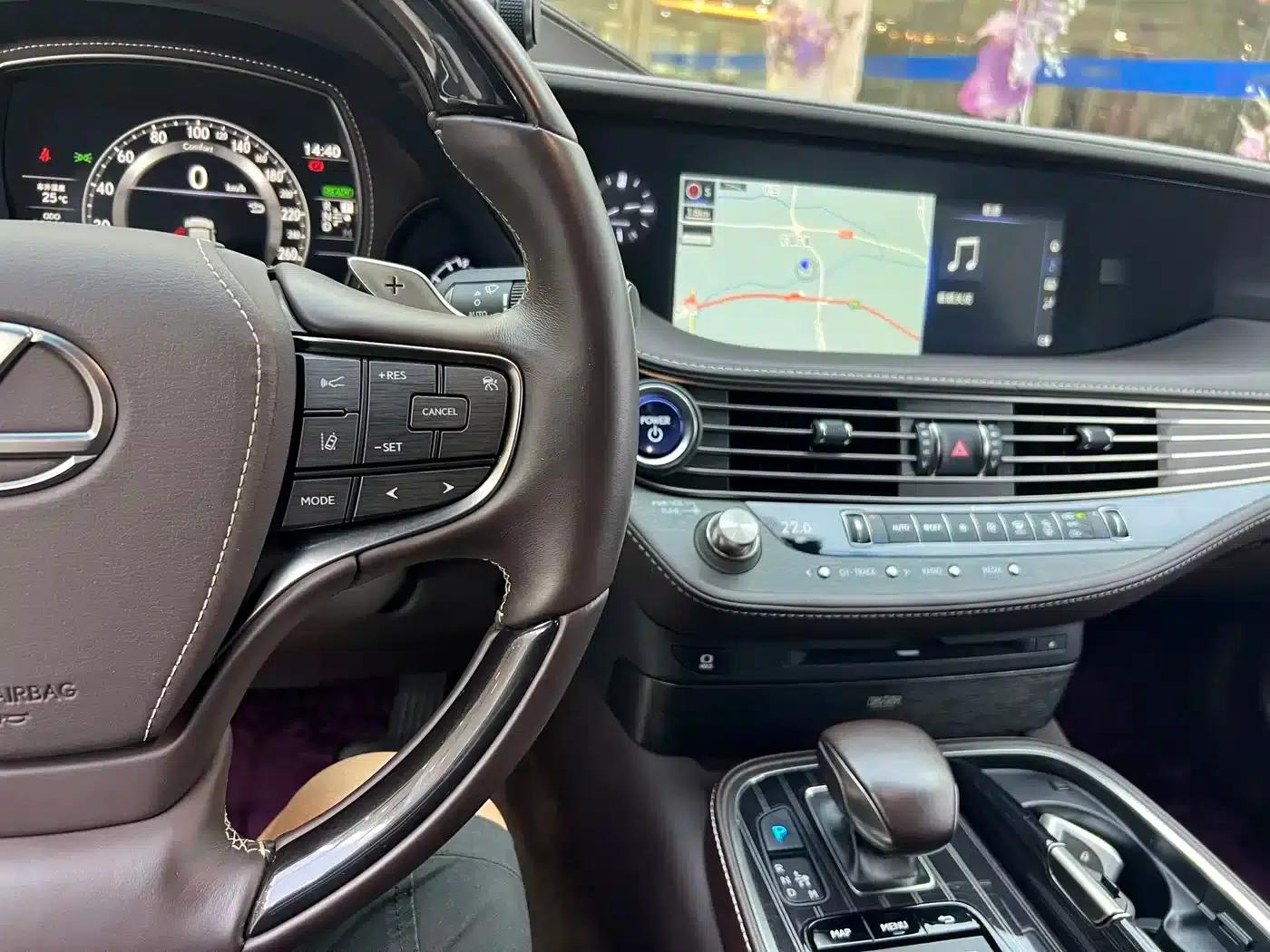 Lexus LS 2020 500h Luxury Edition (China V emission standard) — миниатюра 13
