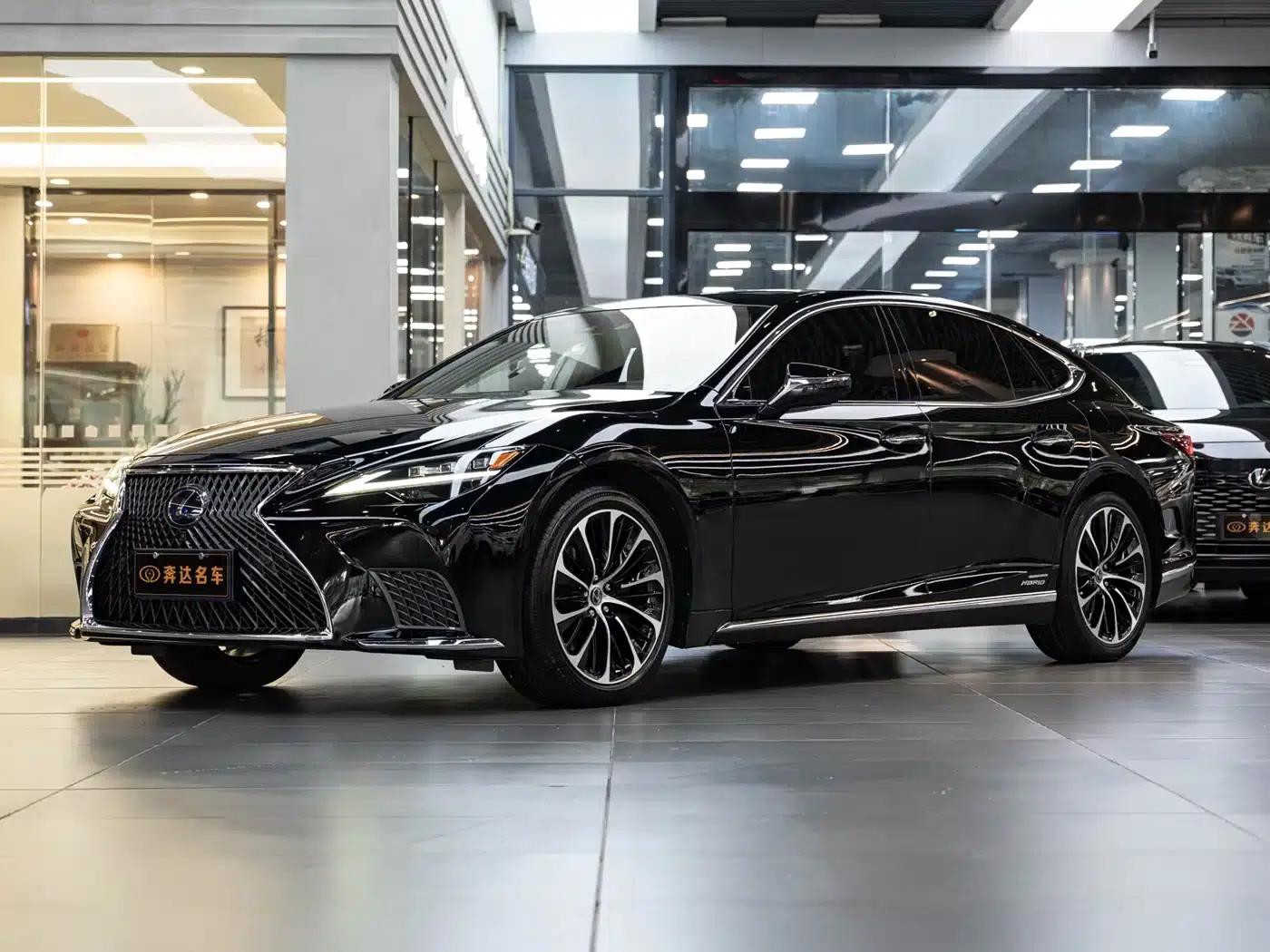 Lexus LS 500h Executive Edition 2021 — миниатюра 1