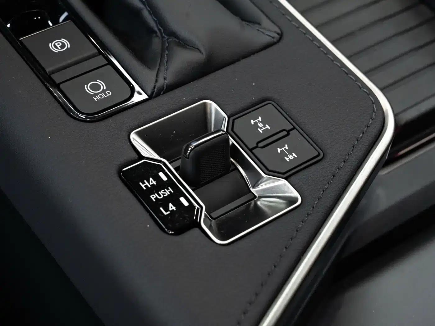 Lexus GX 2024 Overtrail Peak Edition — миниатюра 19