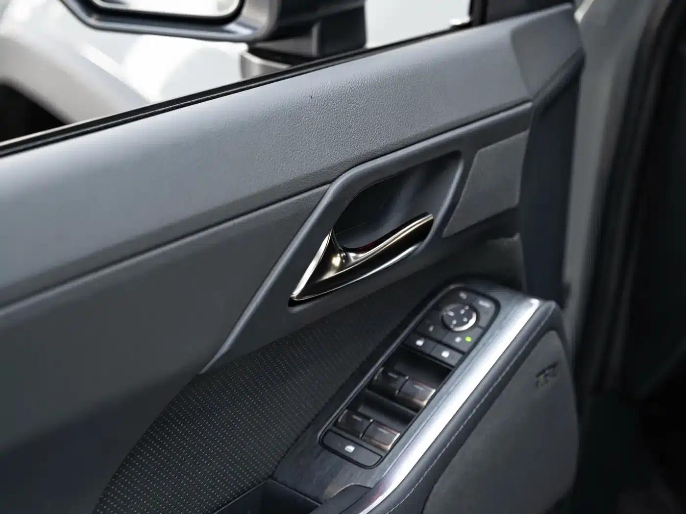 Lexus GX 2024 Overtrail Peak Edition — миниатюра 23