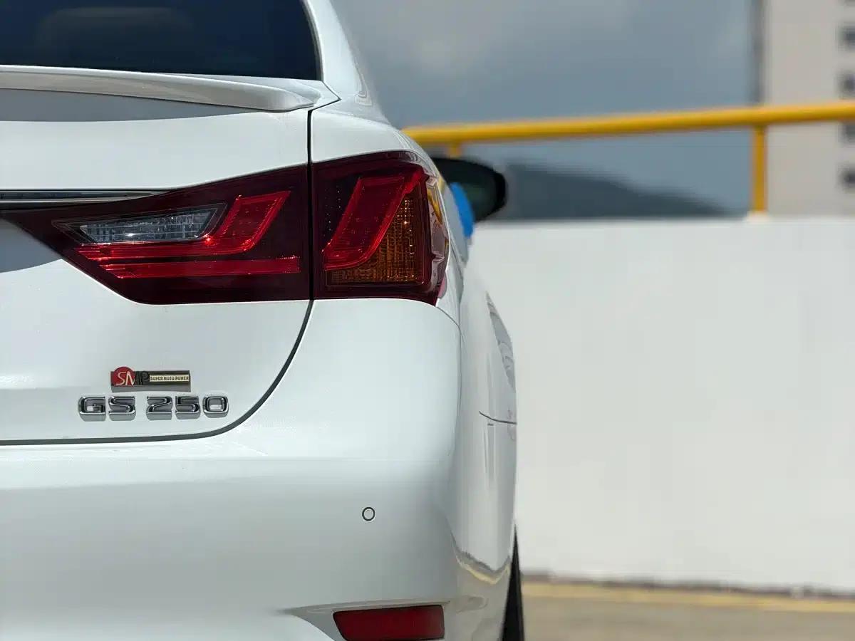 2014 Lexus GS 250 F SPORT — миниатюра 10