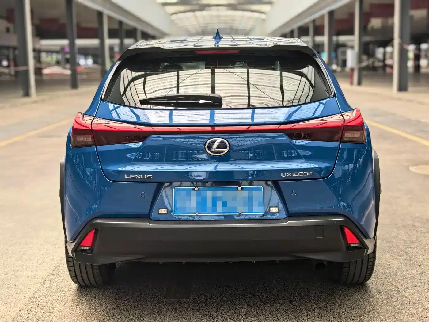 Lexus UX 2020 260h Explore Edition — миниатюра 12