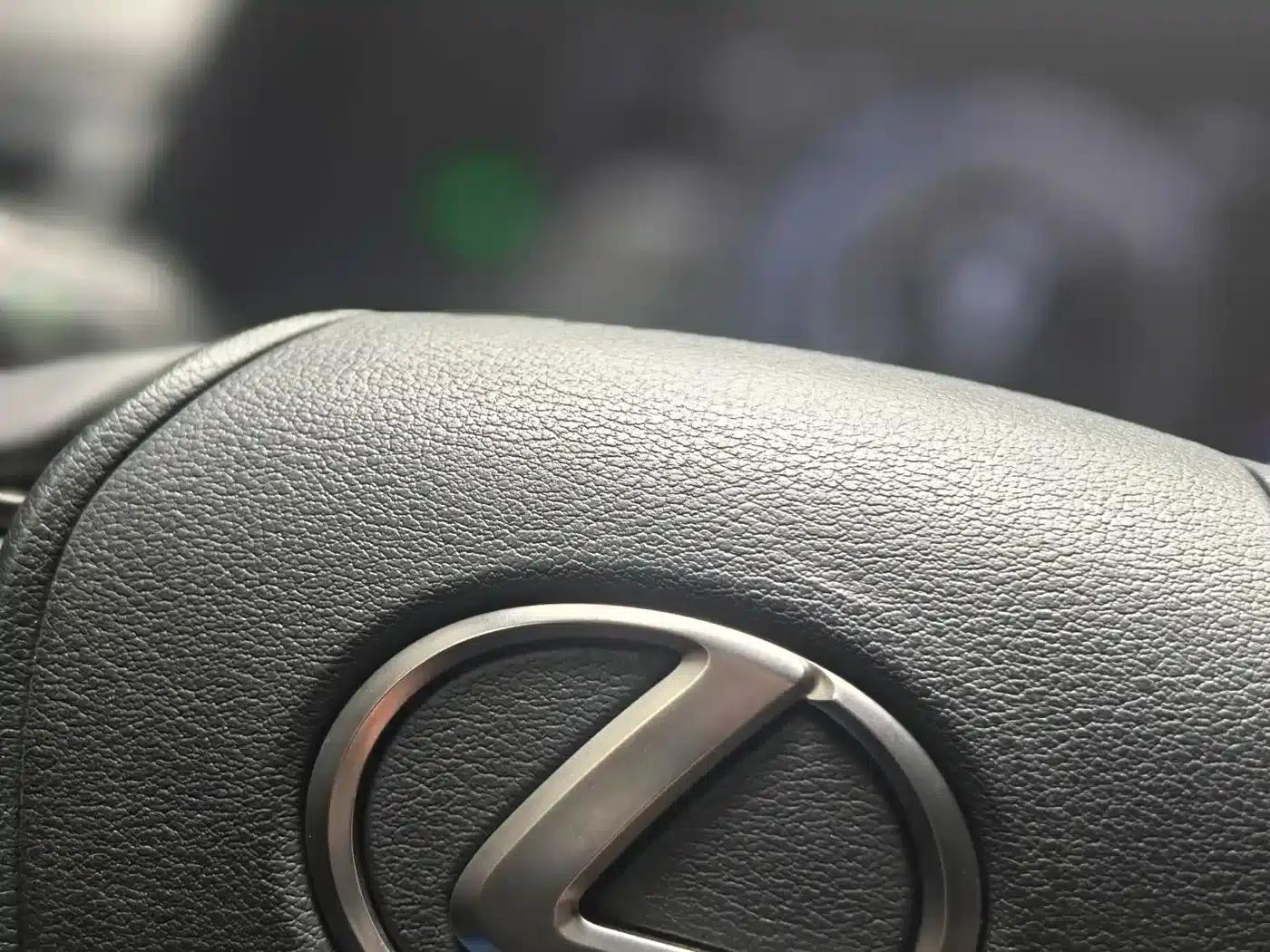 Lexus UX 2020 260h Explore Edition — миниатюра 10