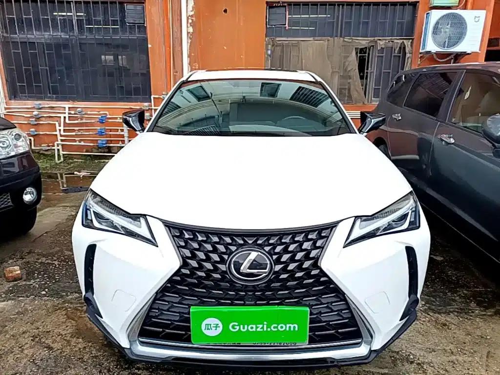 Lexus UX 2020 200 Special Edition — миниатюра 3