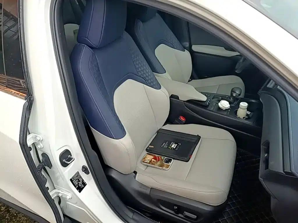 Lexus UX 2020 200 Special Edition — миниатюра 25